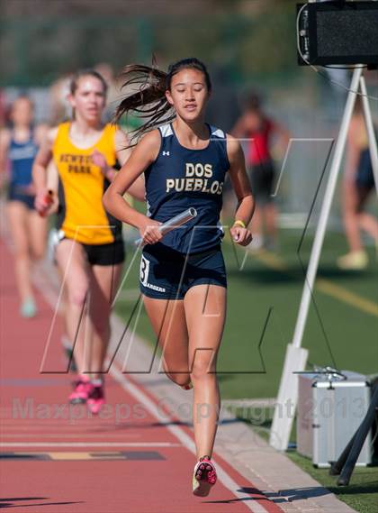 Thumbnail 2 in 2013 Ventura Invitational Girls Varsity 4X1600 Relay photogallery.