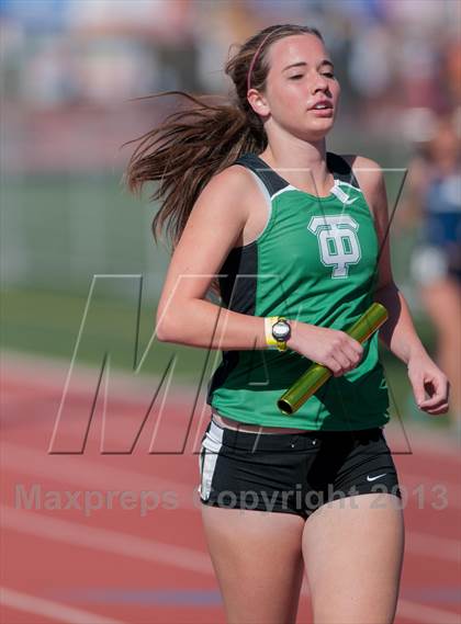 Thumbnail 2 in 2013 Ventura Invitational Girls Varsity 4X1600 Relay photogallery.
