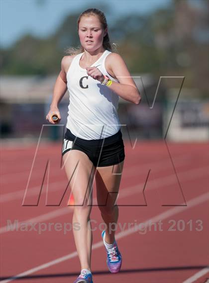 Thumbnail 1 in 2013 Ventura Invitational Girls Varsity 4X1600 Relay photogallery.