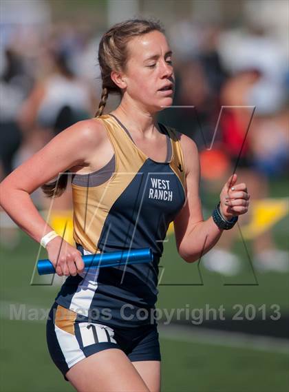 Thumbnail 2 in 2013 Ventura Invitational Girls Varsity 4X1600 Relay photogallery.