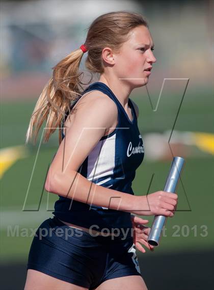 Thumbnail 2 in 2013 Ventura Invitational Girls Varsity 4X1600 Relay photogallery.