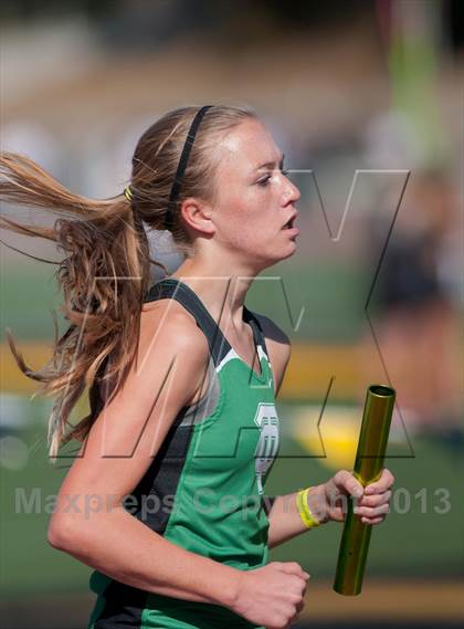 Thumbnail 1 in 2013 Ventura Invitational Girls Varsity 4X1600 Relay photogallery.
