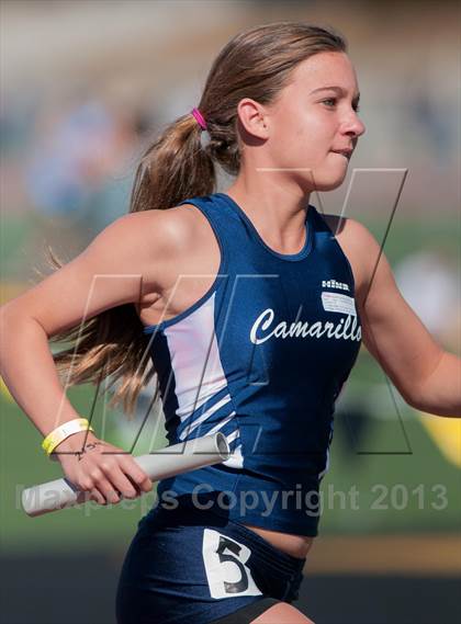 Thumbnail 3 in 2013 Ventura Invitational Girls Varsity 4X1600 Relay photogallery.