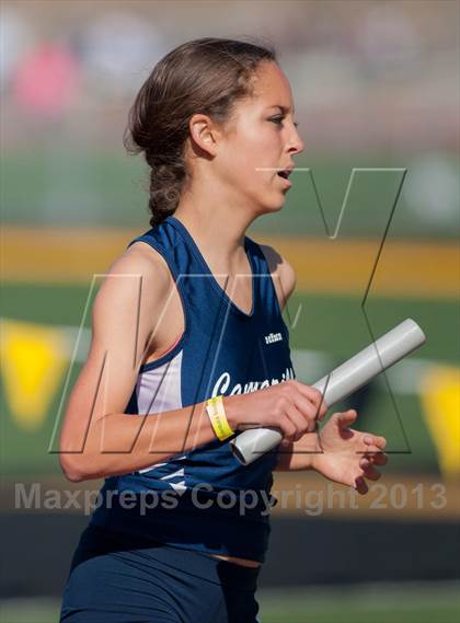 Thumbnail 1 in 2013 Ventura Invitational Girls Varsity 4X1600 Relay photogallery.