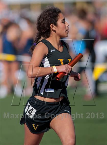 Thumbnail 1 in 2013 Ventura Invitational Girls Varsity 4X1600 Relay photogallery.