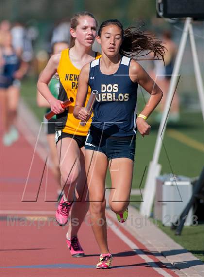 Thumbnail 2 in 2013 Ventura Invitational Girls Varsity 4X1600 Relay photogallery.