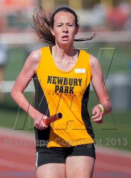 Thumbnail 2 in 2013 Ventura Invitational Girls Varsity 4X1600 Relay photogallery.