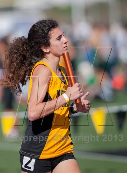 Thumbnail 1 in 2013 Ventura Invitational Girls Varsity 4X1600 Relay photogallery.