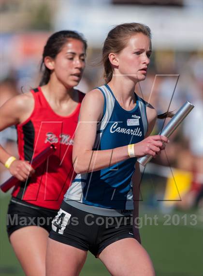Thumbnail 1 in 2013 Ventura Invitational Girls Varsity 4X1600 Relay photogallery.