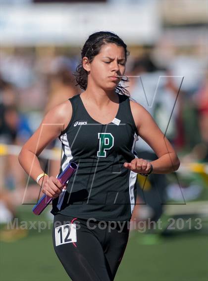 Thumbnail 1 in 2013 Ventura Invitational Girls Varsity 4X1600 Relay photogallery.