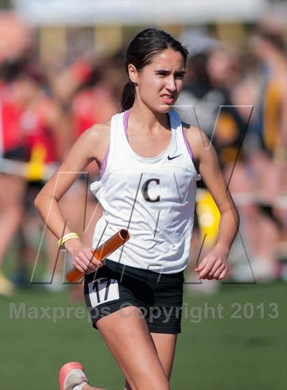 Thumbnail 1 in 2013 Ventura Invitational Girls Varsity 4X1600 Relay photogallery.