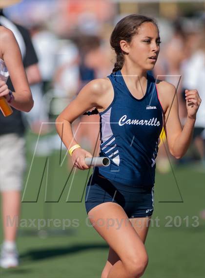 Thumbnail 3 in 2013 Ventura Invitational Girls Varsity 4X1600 Relay photogallery.