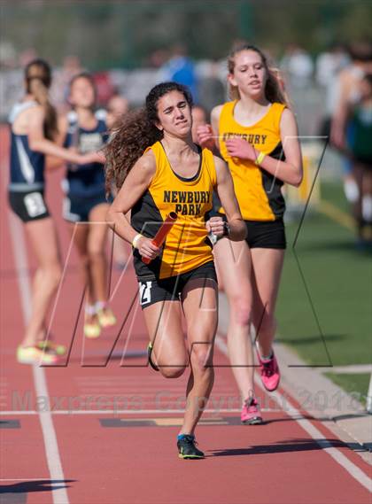 Thumbnail 2 in 2013 Ventura Invitational Girls Varsity 4X1600 Relay photogallery.