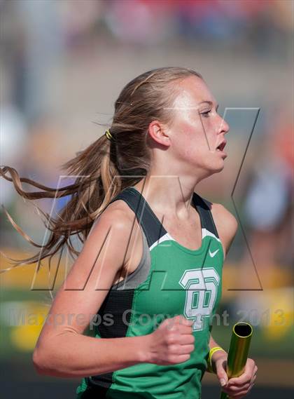 Thumbnail 1 in 2013 Ventura Invitational Girls Varsity 4X1600 Relay photogallery.