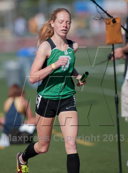 Thumbnail 3 in 2013 Ventura Invitational Girls Varsity 4X1600 Relay photogallery.