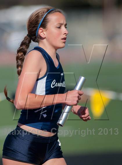 Thumbnail 2 in 2013 Ventura Invitational Girls Varsity 4X1600 Relay photogallery.