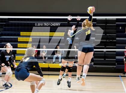 Thumbnail 1 in Carmel Christian vs Comenius photogallery.