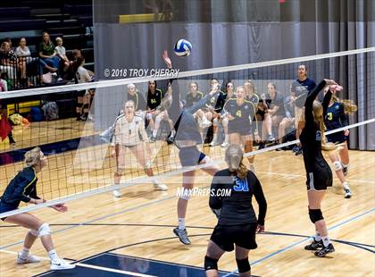 Thumbnail 2 in Carmel Christian vs Comenius photogallery.