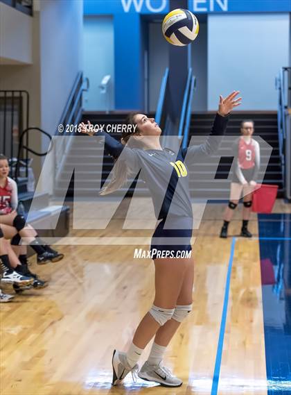 Thumbnail 2 in Carmel Christian vs Comenius photogallery.