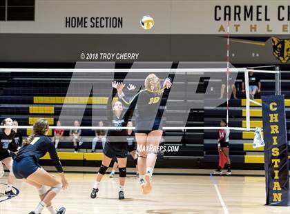 Thumbnail 2 in Carmel Christian vs Comenius photogallery.