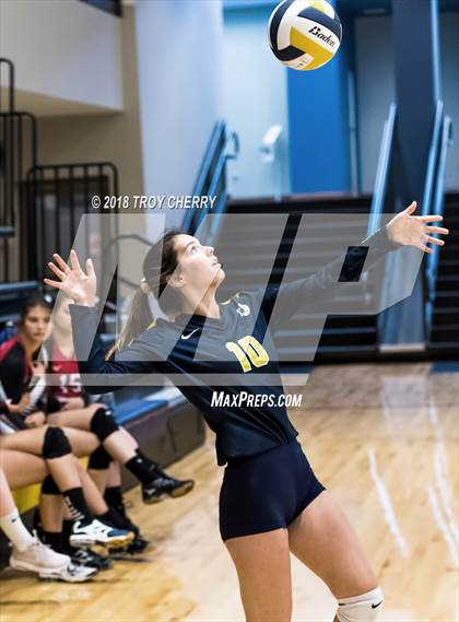 Thumbnail 3 in Carmel Christian vs Comenius photogallery.