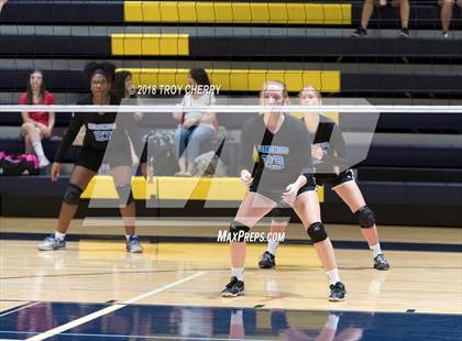 Thumbnail 1 in Carmel Christian vs Comenius photogallery.
