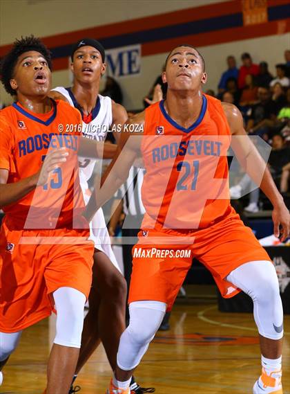 Thumbnail 2 in Crossroads vs. Roosevelt (Tarkanian Classic) photogallery.