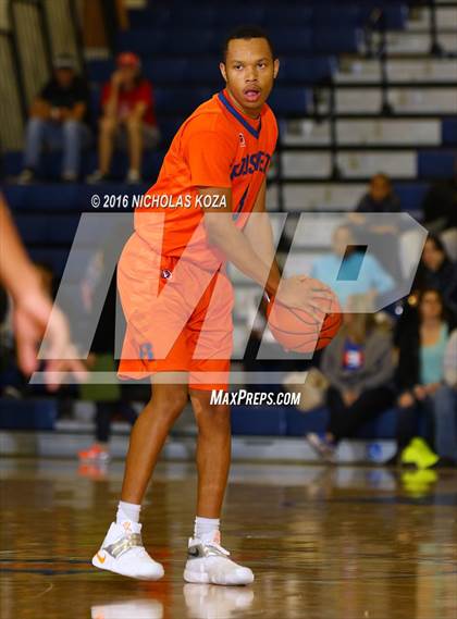 Thumbnail 1 in Crossroads vs. Roosevelt (Tarkanian Classic) photogallery.