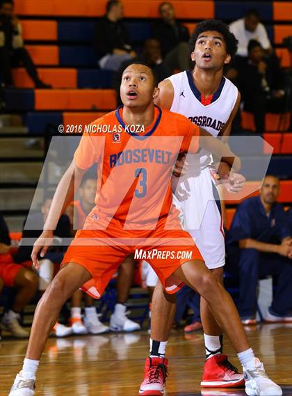 Thumbnail 2 in Crossroads vs. Roosevelt (Tarkanian Classic) photogallery.