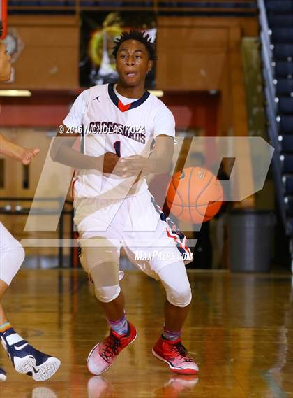 Thumbnail 1 in Crossroads vs. Roosevelt (Tarkanian Classic) photogallery.