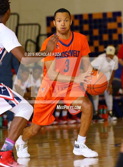 Thumbnail 1 in Crossroads vs. Roosevelt (Tarkanian Classic) photogallery.