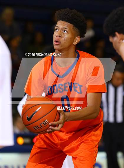 Thumbnail 2 in Crossroads vs. Roosevelt (Tarkanian Classic) photogallery.