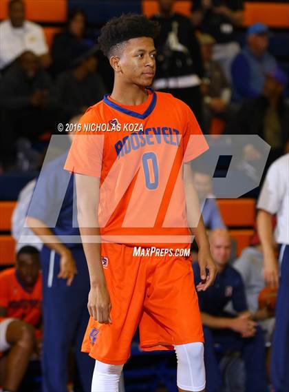 Thumbnail 2 in Crossroads vs. Roosevelt (Tarkanian Classic) photogallery.
