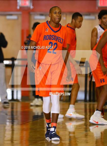 Thumbnail 3 in Crossroads vs. Roosevelt (Tarkanian Classic) photogallery.