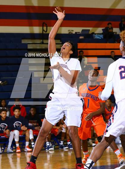 Thumbnail 2 in Crossroads vs. Roosevelt (Tarkanian Classic) photogallery.