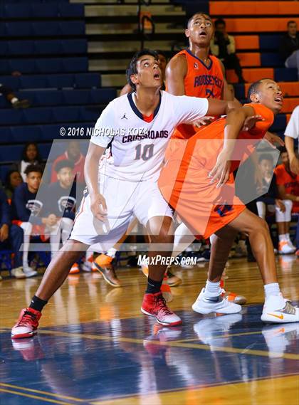 Thumbnail 2 in Crossroads vs. Roosevelt (Tarkanian Classic) photogallery.
