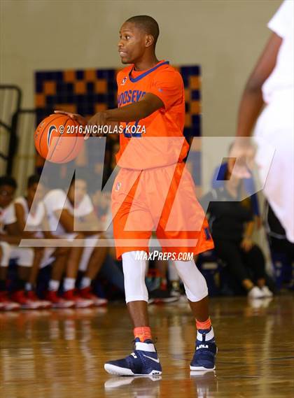 Thumbnail 1 in Crossroads vs. Roosevelt (Tarkanian Classic) photogallery.