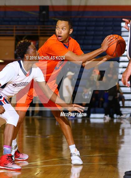 Thumbnail 3 in Crossroads vs. Roosevelt (Tarkanian Classic) photogallery.