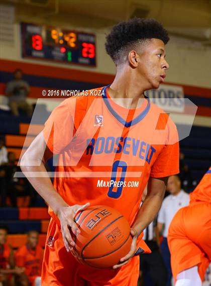 Thumbnail 1 in Crossroads vs. Roosevelt (Tarkanian Classic) photogallery.