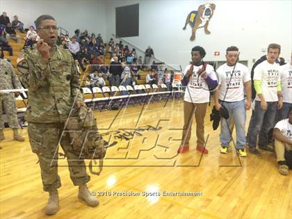 Thumbnail 2 in Male TOC Ceremony photogallery.
