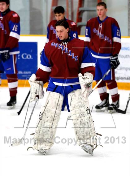 Thumbnail 2 in Farmington/Avon/Windsor vs Brookfield/Bethel/Danbury (CIAC Division II First Round) photogallery.