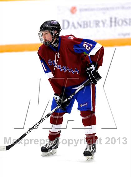 Thumbnail 3 in Farmington/Avon/Windsor vs Brookfield/Bethel/Danbury (CIAC Division II First Round) photogallery.