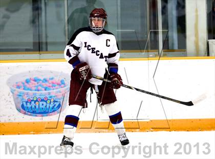 Thumbnail 3 in Farmington/Avon/Windsor vs Brookfield/Bethel/Danbury (CIAC Division II First Round) photogallery.