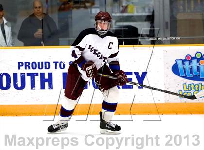 Thumbnail 1 in Farmington/Avon/Windsor vs Brookfield/Bethel/Danbury (CIAC Division II First Round) photogallery.