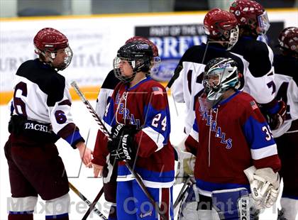 Thumbnail 1 in Farmington/Avon/Windsor vs Brookfield/Bethel/Danbury (CIAC Division II First Round) photogallery.