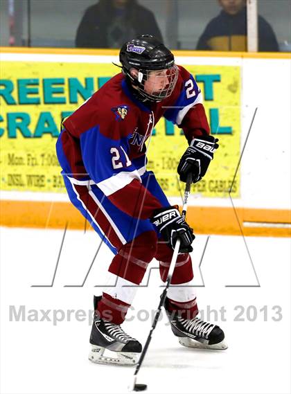 Thumbnail 3 in Farmington/Avon/Windsor vs Brookfield/Bethel/Danbury (CIAC Division II First Round) photogallery.