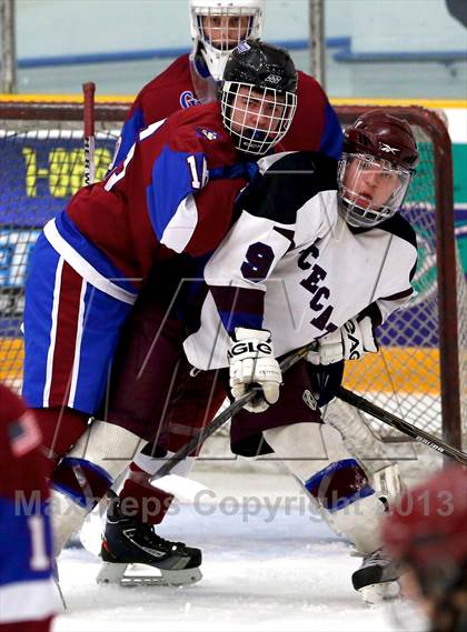 Thumbnail 1 in Farmington/Avon/Windsor vs Brookfield/Bethel/Danbury (CIAC Division II First Round) photogallery.