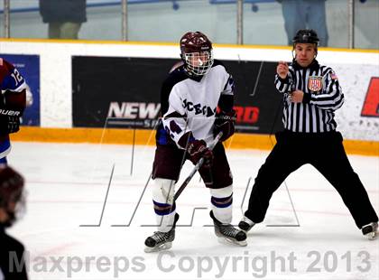 Thumbnail 3 in Farmington/Avon/Windsor vs Brookfield/Bethel/Danbury (CIAC Division II First Round) photogallery.