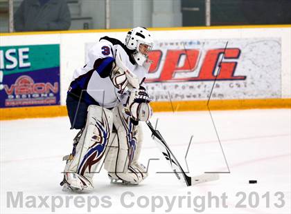 Thumbnail 3 in Farmington/Avon/Windsor vs Brookfield/Bethel/Danbury (CIAC Division II First Round) photogallery.