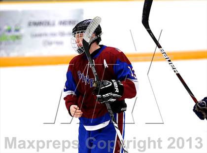 Thumbnail 3 in Farmington/Avon/Windsor vs Brookfield/Bethel/Danbury (CIAC Division II First Round) photogallery.